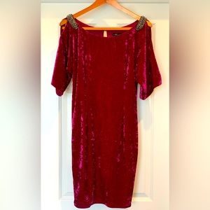 Aidan Mattox burgundy velvet above-knee mini-dress Sz 10